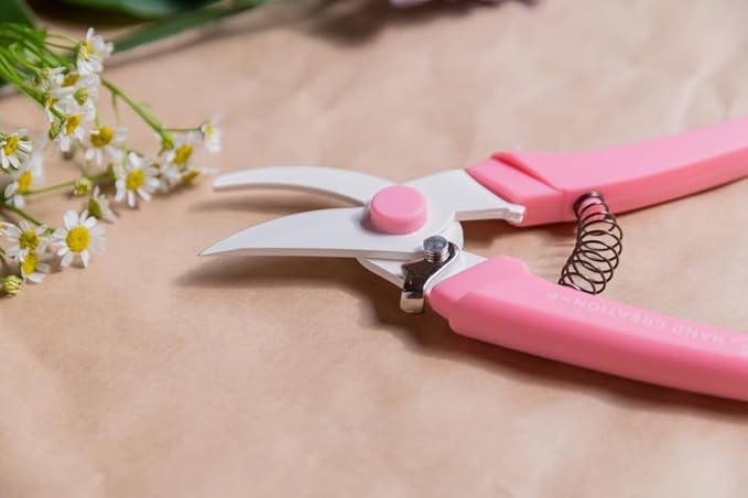 Flower shears - Professional Ultra Sharp Made in JAPAN Garden Scissors SAKAGEN HAND CREATION P-180 (Moss Green)