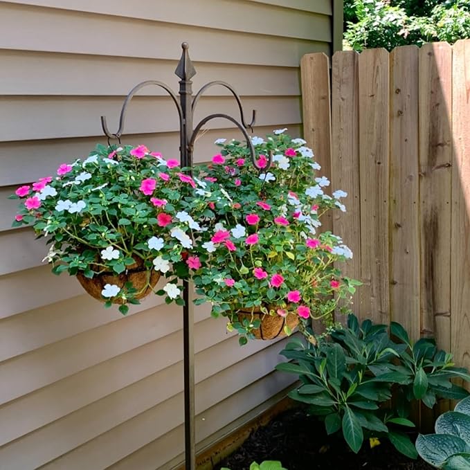 4 Pack Hanging Planters 14 Inch Metal Hanging Planter Basket Flower Pots with Coco Coir Liners Round Wire Plant Holder with Chain for Indoor Outdoor Patio Porch Garden Decoration（XG）