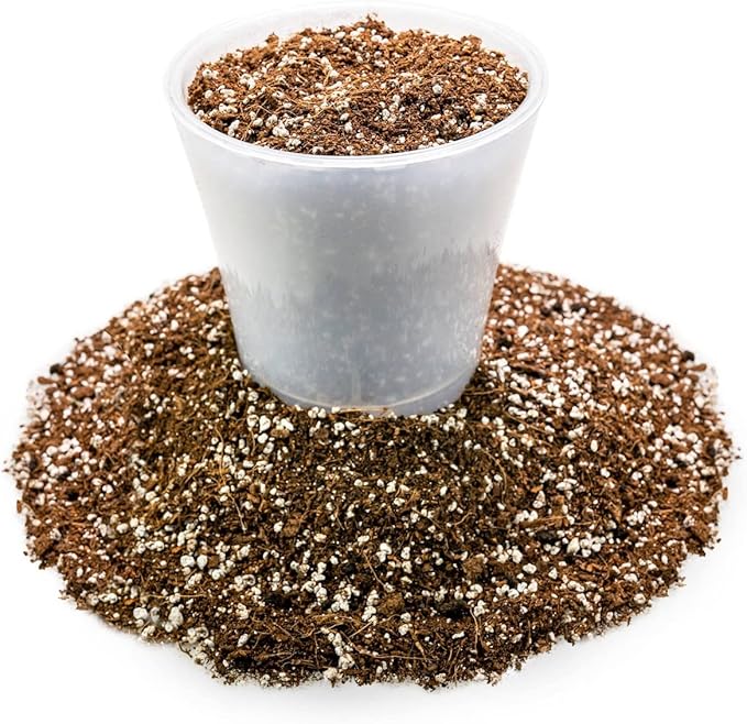 Gardenera Professional Carnivorous Plant Soil - Ready to Use for Venus Flytraps, Sundews, Pitcher Plants, Butterworts | Peat Moss, Coco Coir, Perlite - 3 Quart Bag
