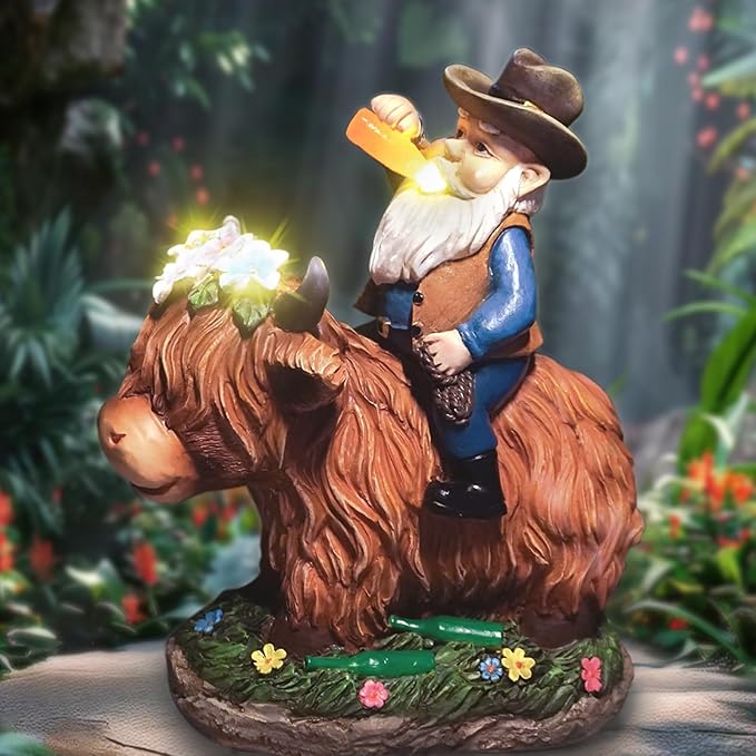 Gnome Gifts for Women, Solor Statue for Garden, Gnome and Highland cow Figurine with Lights, Outdoor Decorations for Yard Lawn Patio, Gifts for Mom Grandma Mother in Law Gardener Mother'Day