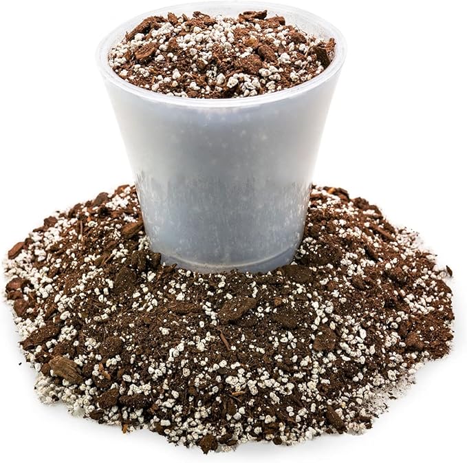 Gardenera Premium Apple Potting Soil Mix - Optimal Nutrient-Rich Blend for Thriving and Juicy Apples - 1 Quart