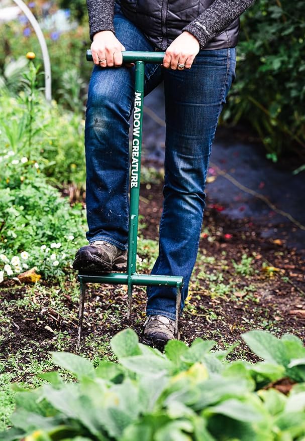 Raised Bed Garden Fork - Green, 9" Tines, 12" Width, 25.5" Height, 8 lbs, Manual Operation, Metal