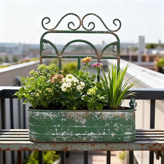 Rustic Metal Wall Planter Country Garden Wall Hanging Mount Vase Pocket Outdoor Vintage Hanging Pot Farmhouse Wall Decor for Plants Flowers (Green)