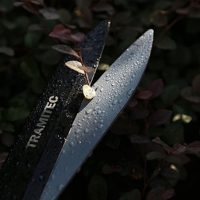 Garden Hedge Shears, Manual hedge Clippers for Shaping Shrubs and Trimming Bushes. Hedge Clippers & Shears made with Durable Carbon Steel Blades, Shock-Absorbing Bumpers and Comfort Grips.