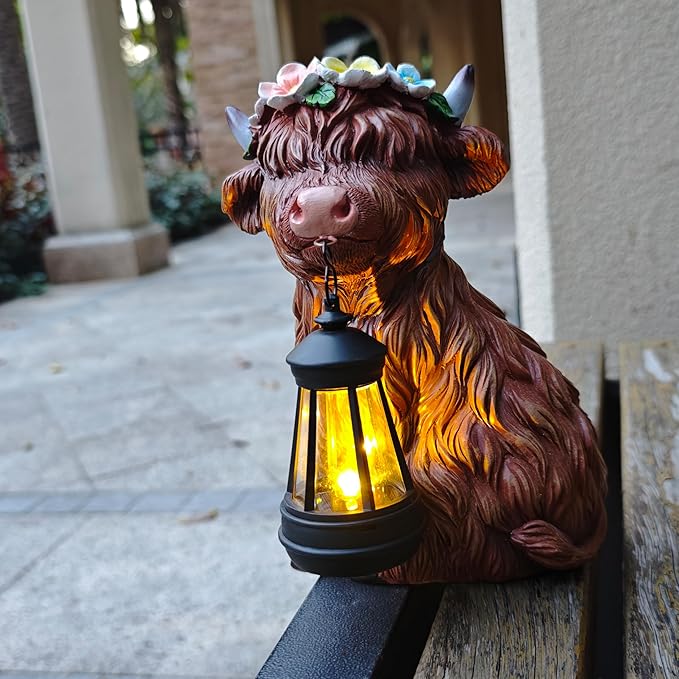 Garden Highland Cow Statue Solar Outdoor Decor with Flower Decoration，Funny Triple Highland Cow Decor Birthday Gifts for Women Mom，Highland Cows Figurine for Yard Garden Patio Lawn Ornaments