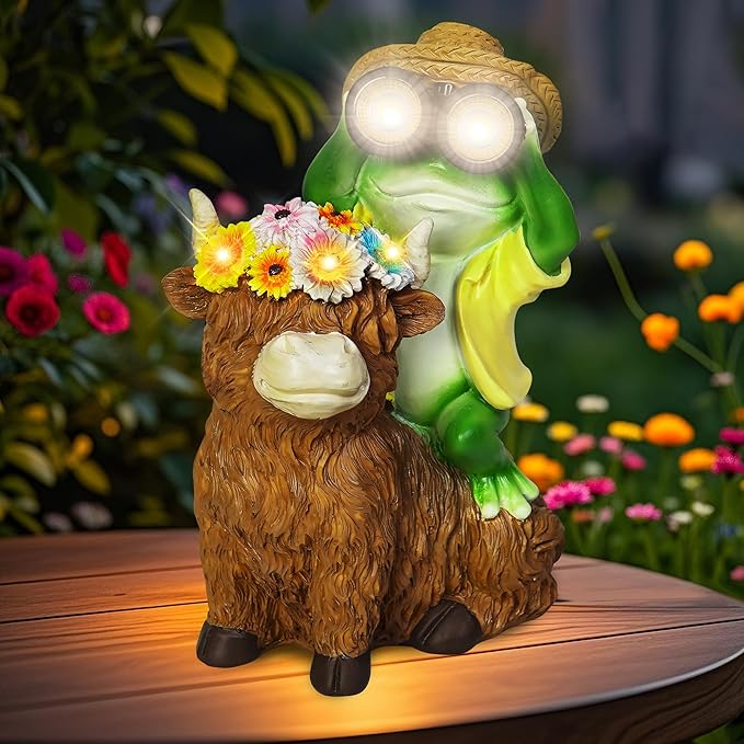 for Women Solar Frog Sitting on Highland Cow Statue with Flower Outdoor Garden Decor,Highland Cow Gifts for Women Mom,Frog Figurine Decorative LED Lights for Yard Patio Porch Lawn