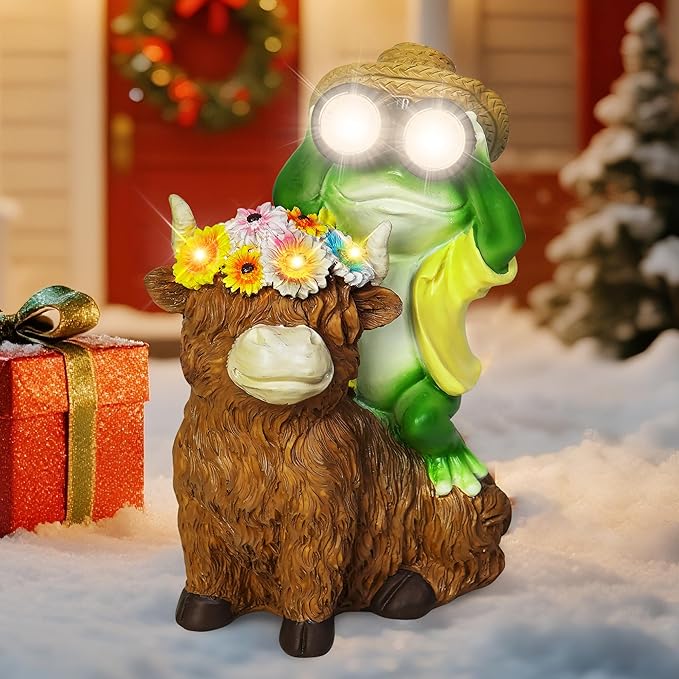 for Women Solar Frog Sitting on Highland Cow Statue with Flower Outdoor Garden Decor,Highland Cow Gifts for Women Mom,Frog Figurine Decorative LED Lights for Yard Patio Porch Lawn