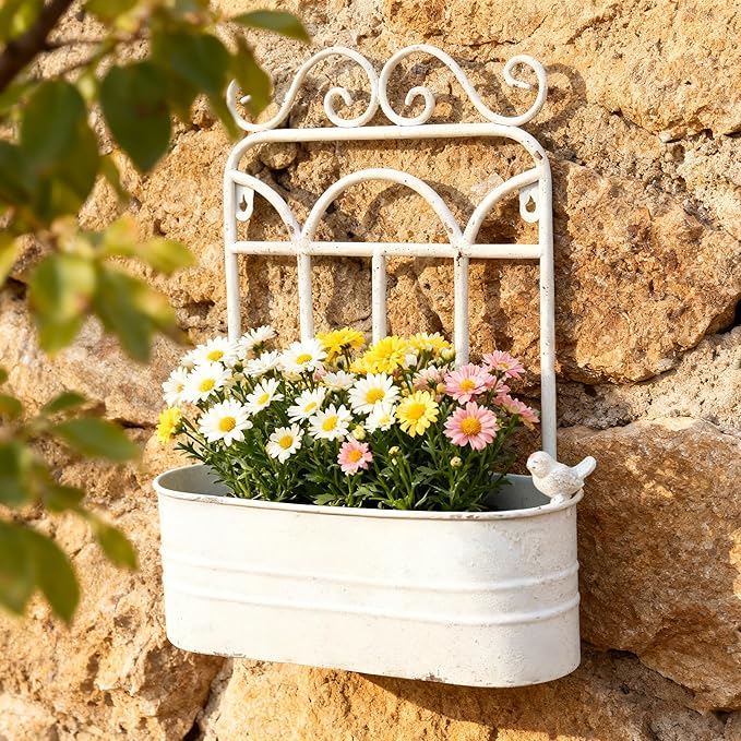 Rustic Metal Wall Planter Vintage Wall Mounted Flower Pot Distressed Wall Hanging Plant Basket Farmhouse Wall Decor for Indoor Outdoor Garden Home Yard (White)